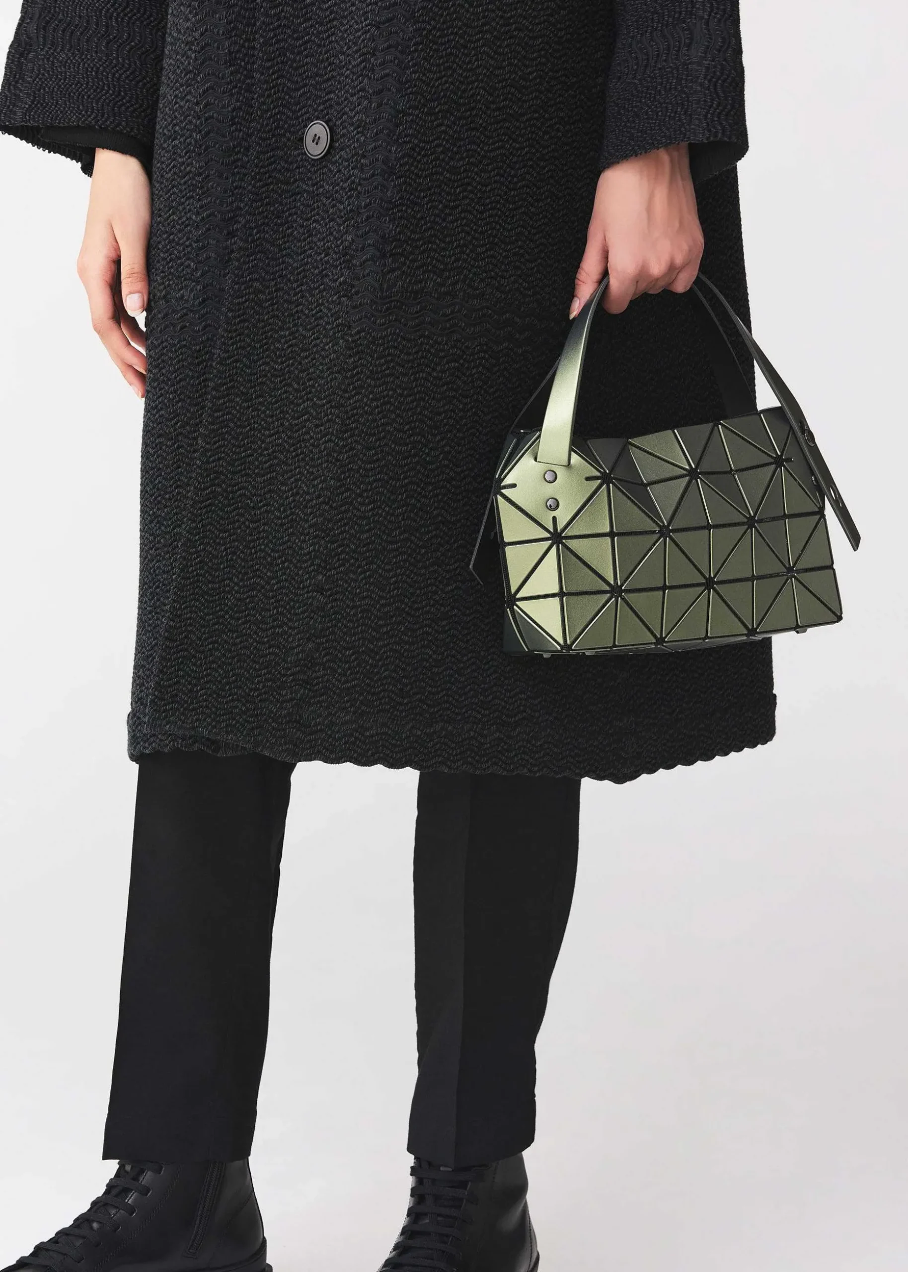 ISSEY MIYAKE Handbag|Boston