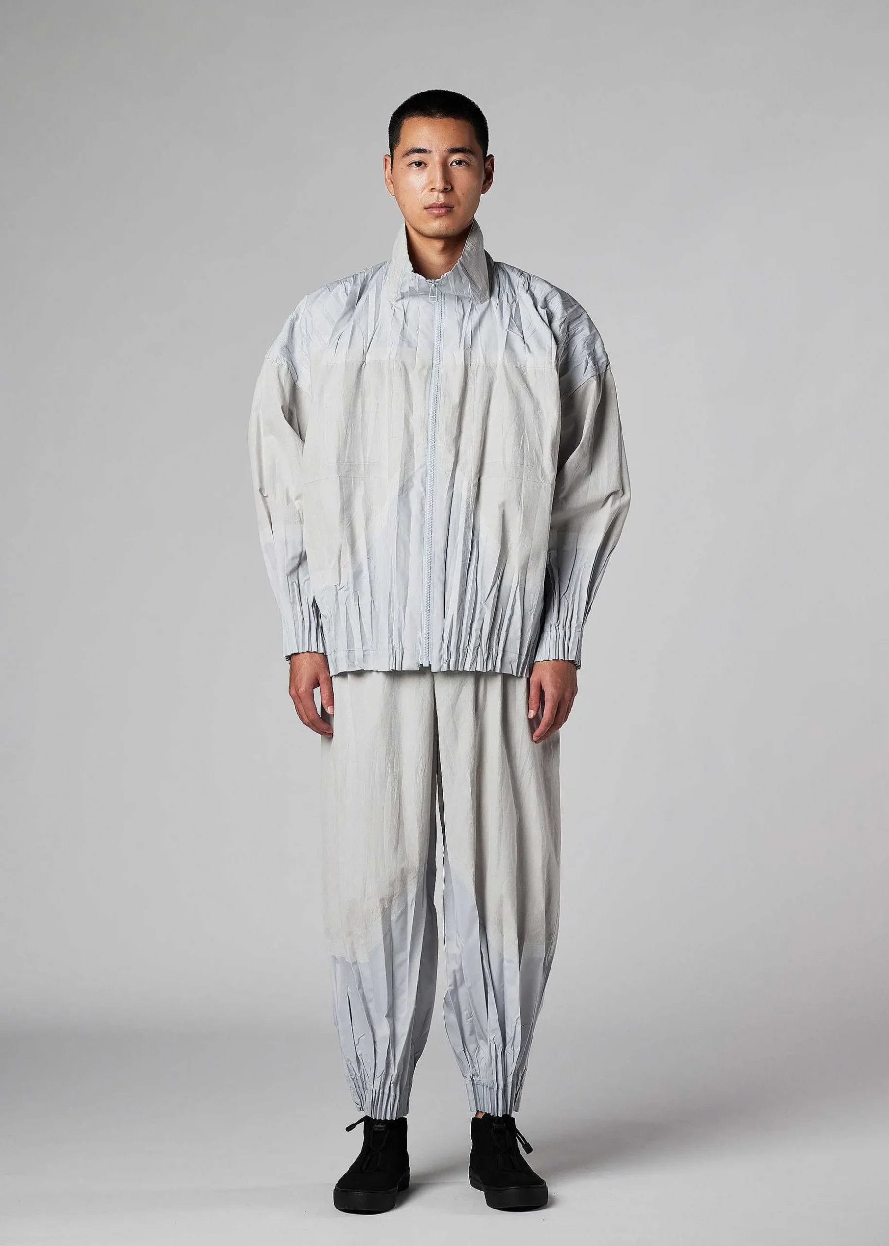 ISSEY MIYAKE Pants|Duo