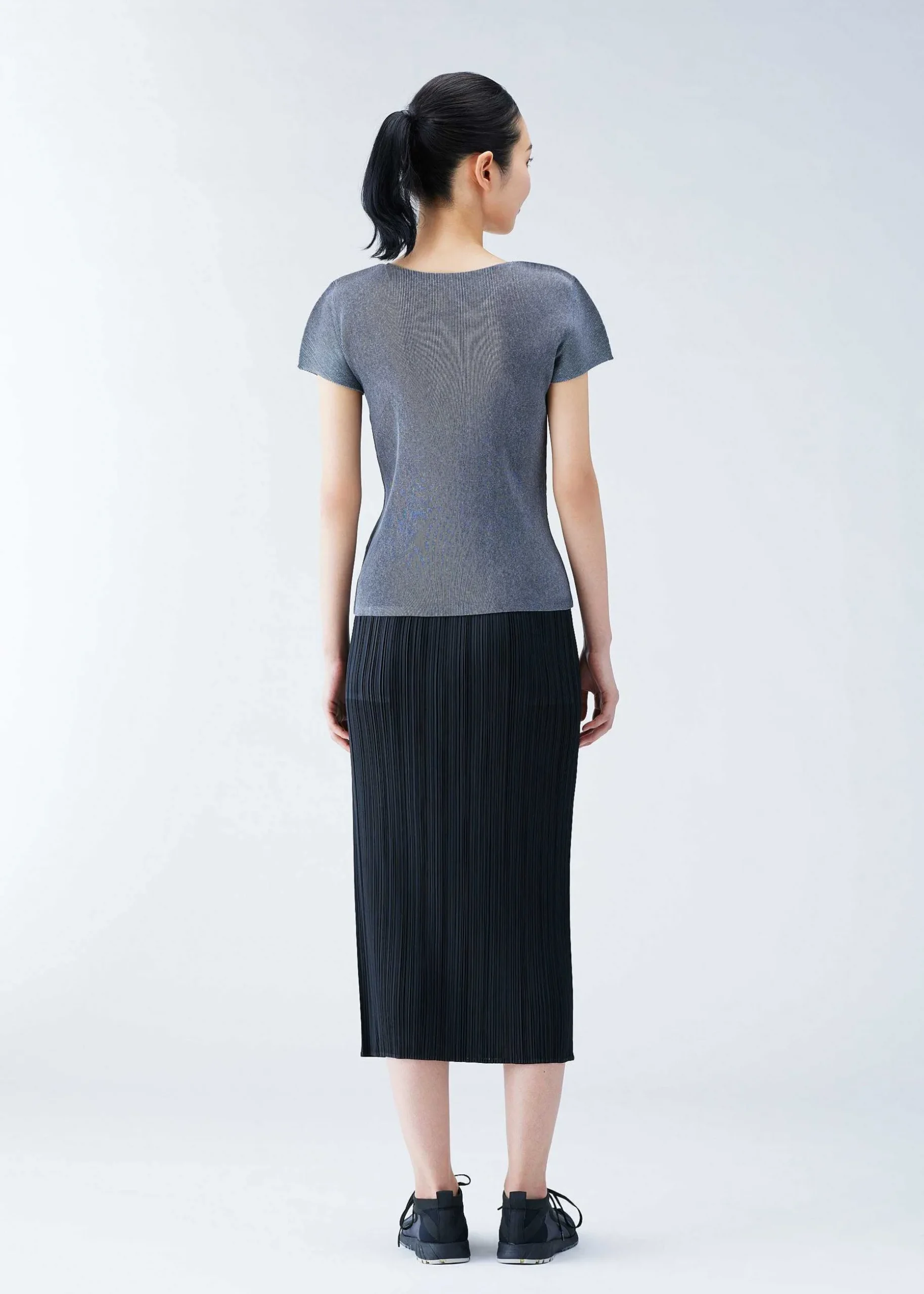 ISSEY MIYAKE Top|Mist Basics Light Gray