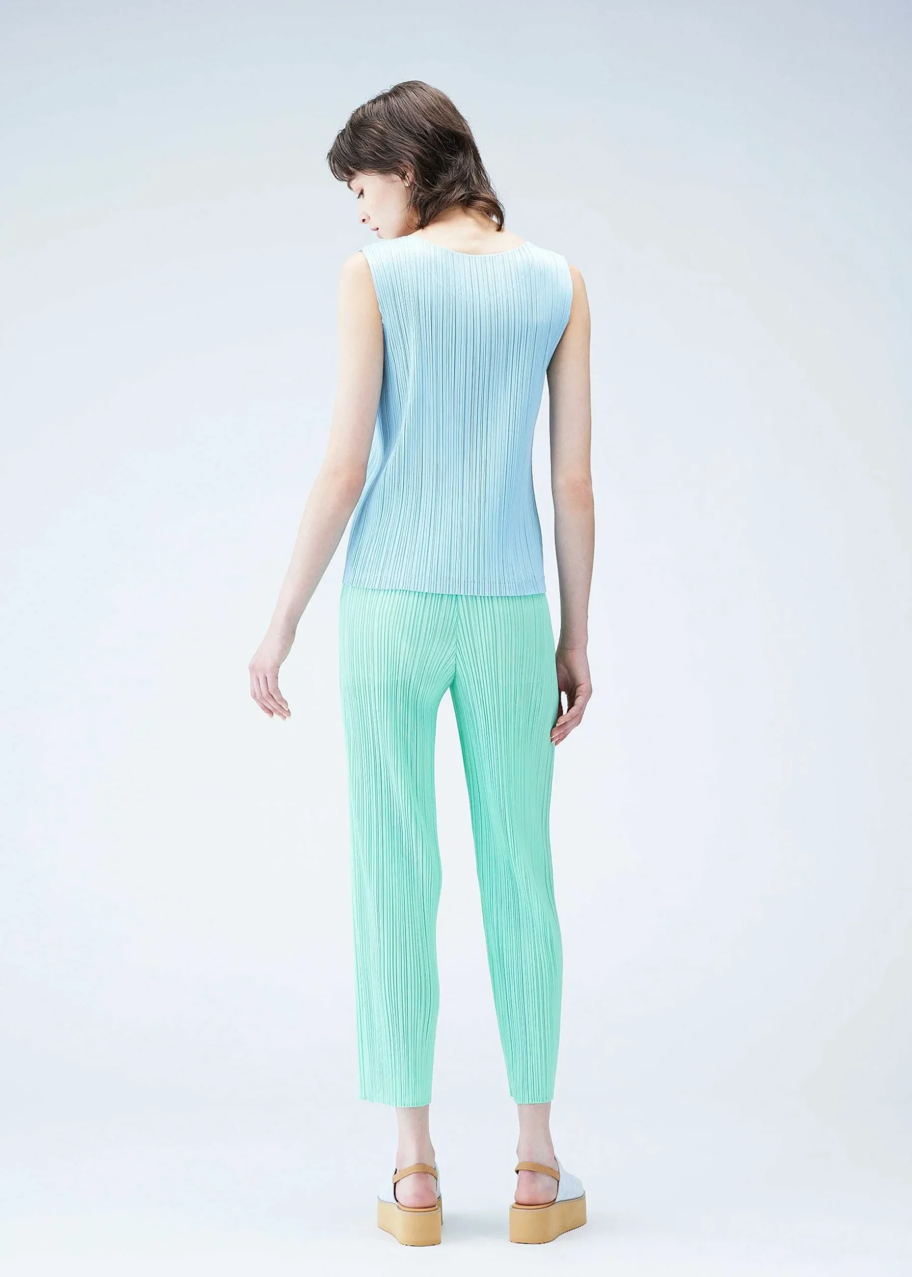 ISSEY MIYAKE Top|Monthly Colors : March