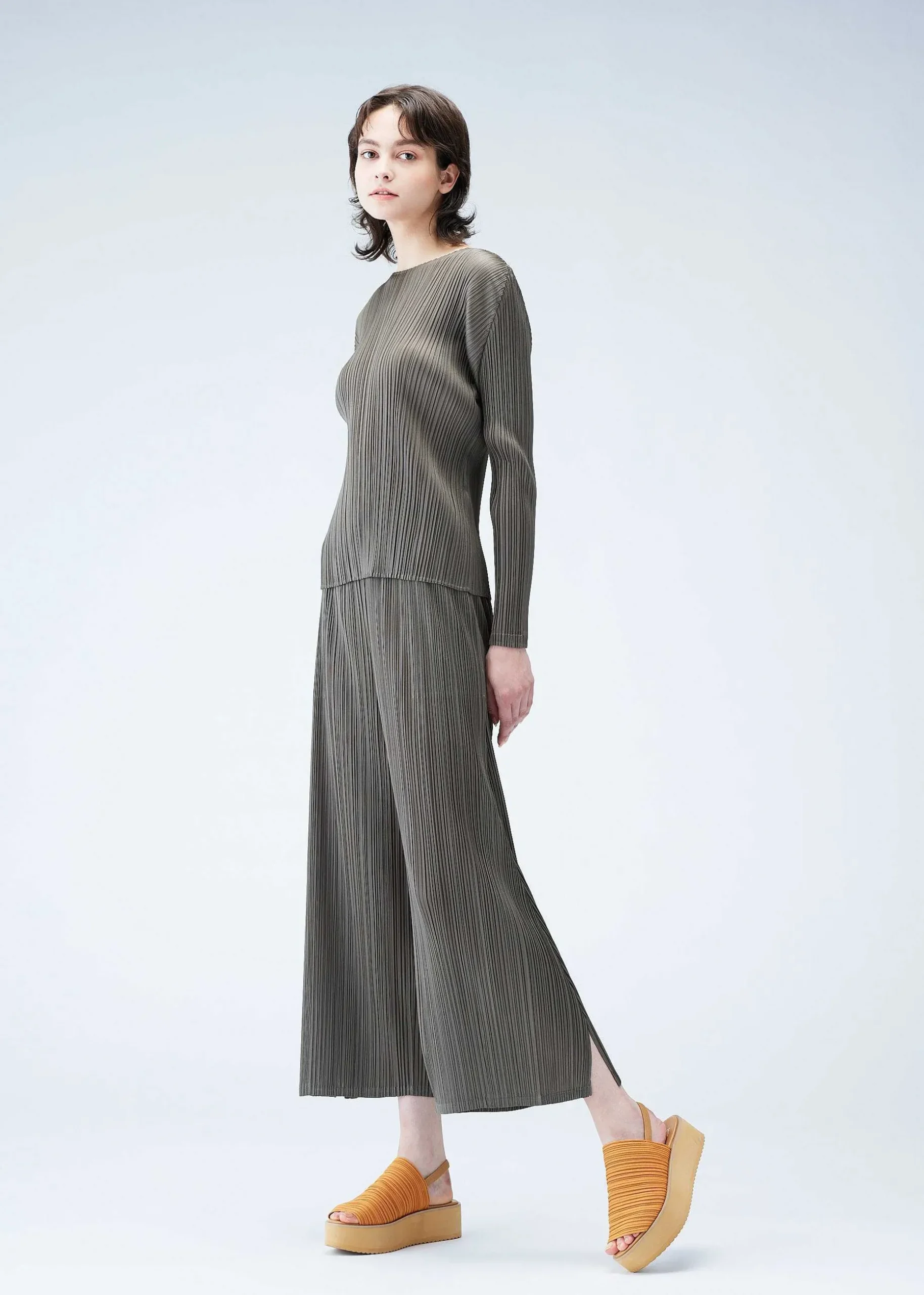 ISSEY MIYAKE Pants|Monthly Colors : March