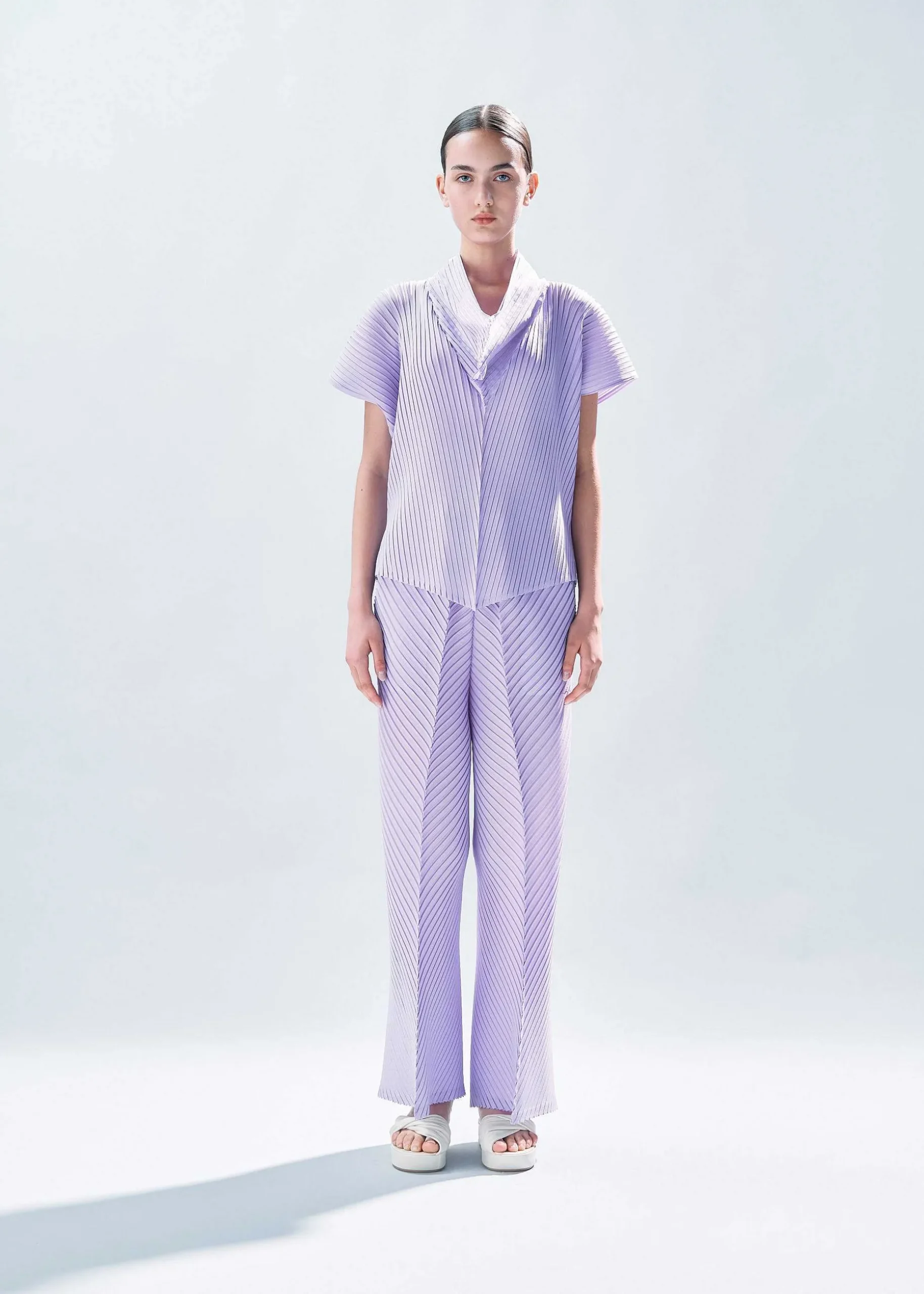 ISSEY MIYAKE Pants|Paper Like Pleats