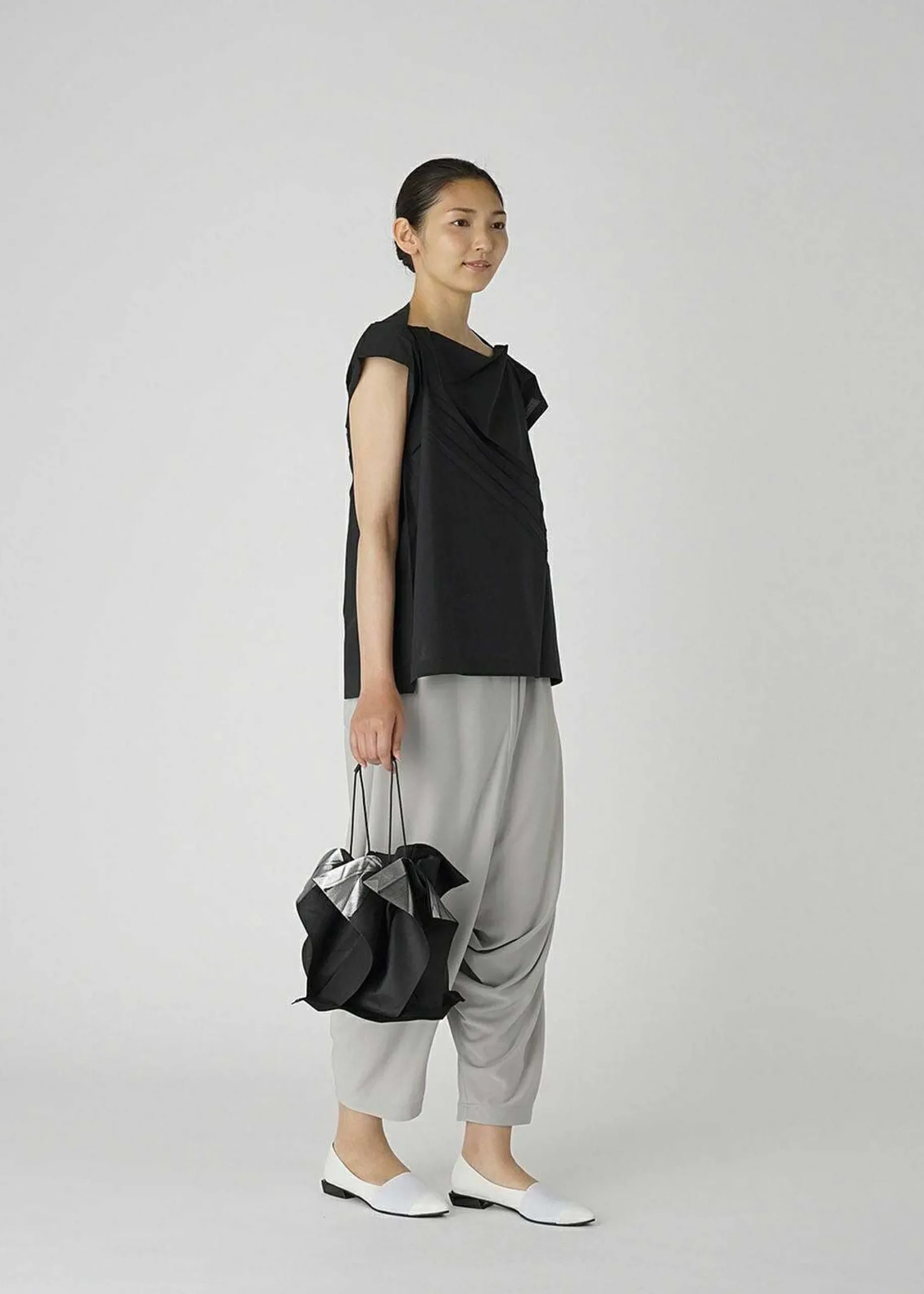 ISSEY MIYAKE Handbag|132 5. Standard Bag 9
